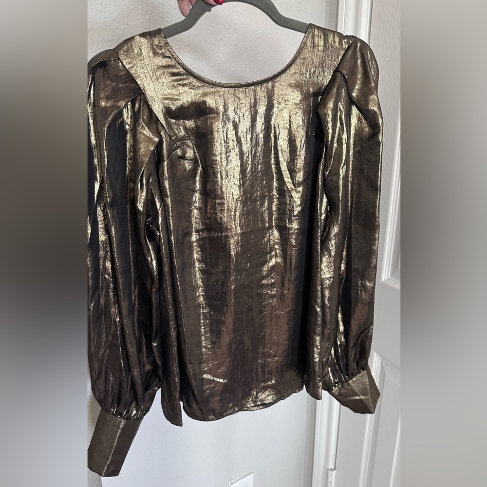 Beautiful Goldie blouse